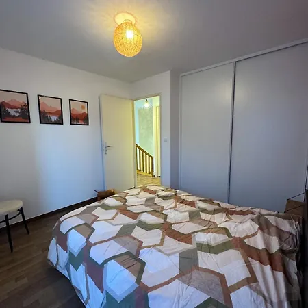 T3 Duplex With Garden Apartament Arpajon-sur-Cere